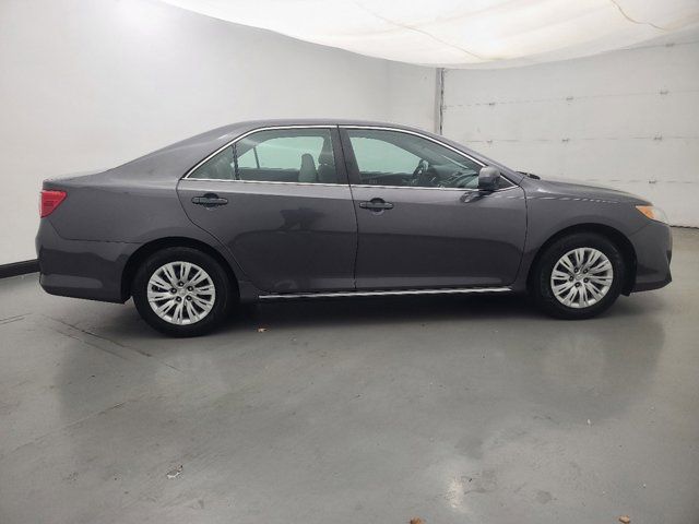 2013 Toyota Camry LE