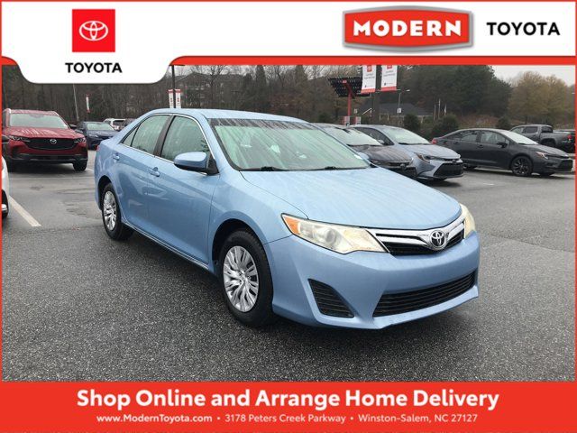 2013 Toyota Camry LE