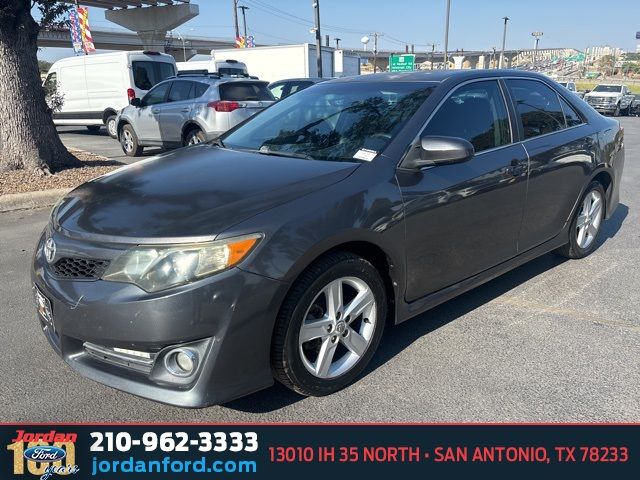 2013 Toyota Camry SE