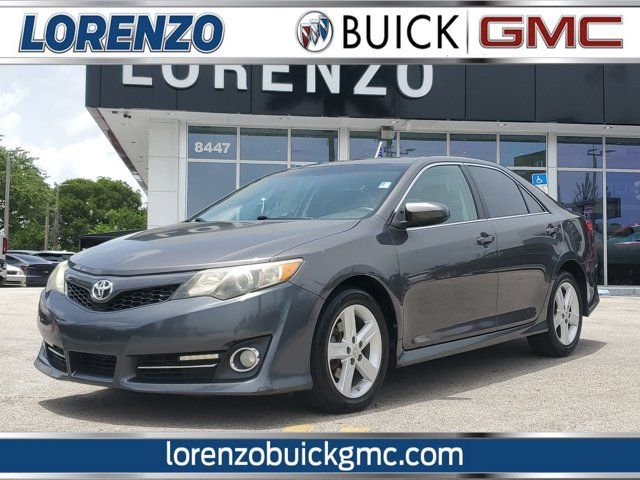 2013 Toyota Camry SE