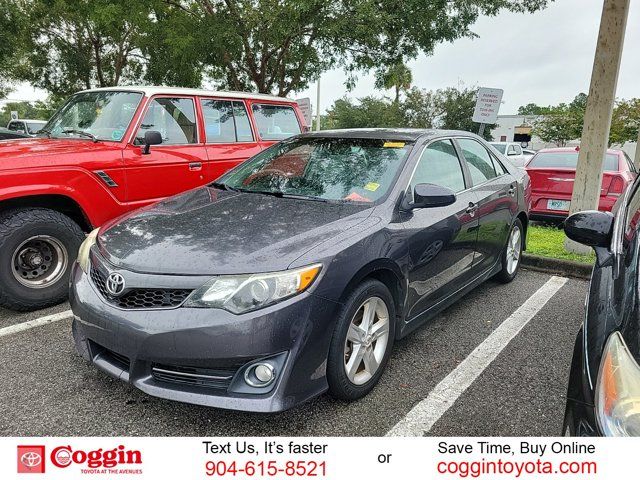 2013 Toyota Camry SE