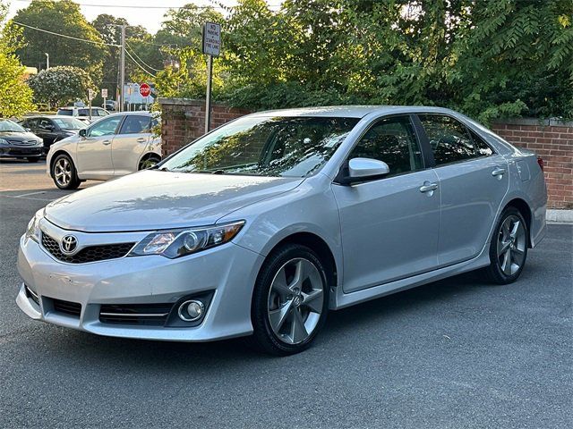 2013 Toyota Camry SE