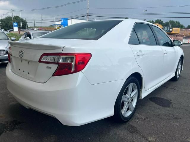 2013 Toyota Camry SE