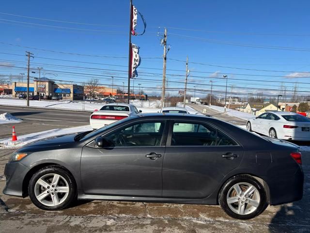 2013 Toyota Camry SE