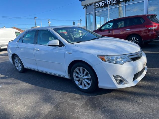 2013 Toyota Camry Hybrid XLE