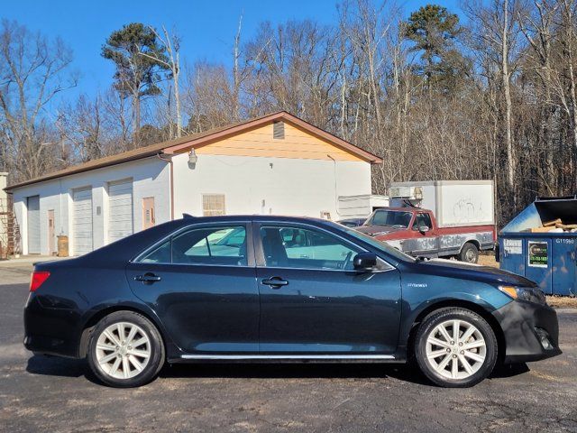 2013 Toyota Camry Hybrid 