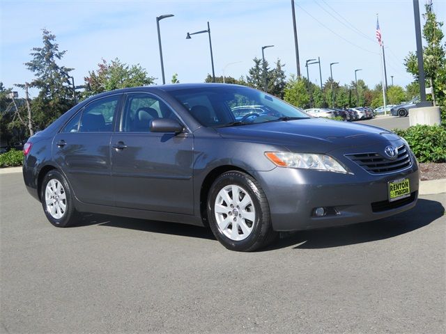 2013 Toyota Camry Hybrid LE