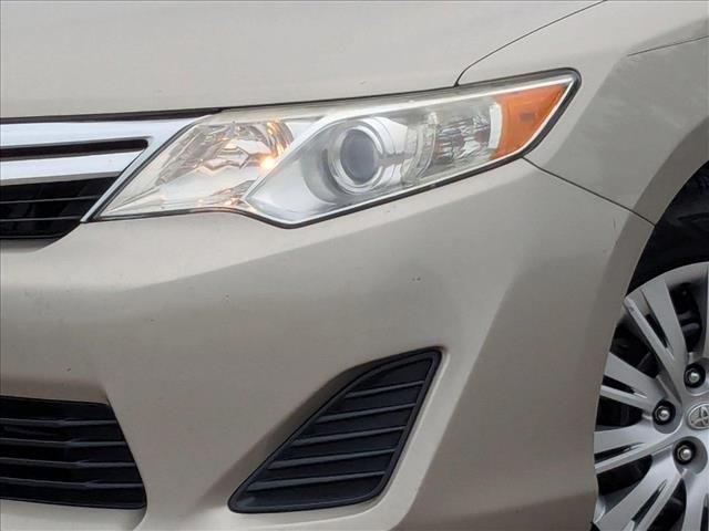 2013 Toyota Camry Hybrid LE