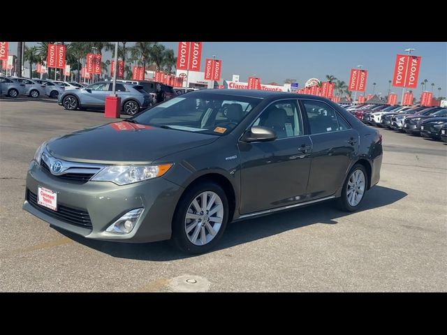 2013 Toyota Camry Hybrid XLE