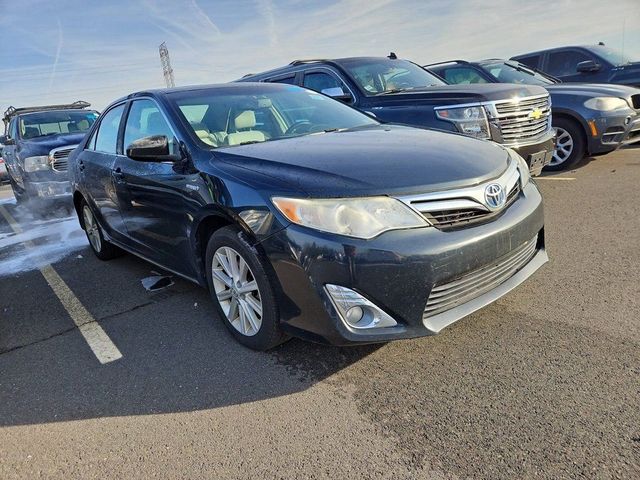 2013 Toyota Camry Hybrid XLE