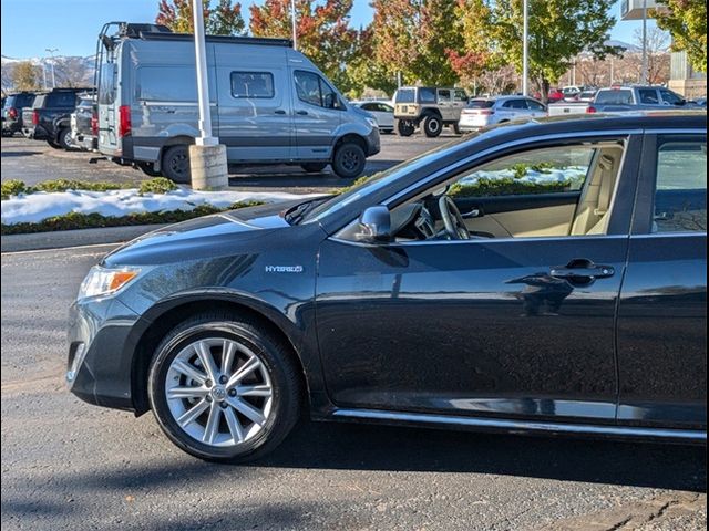 2013 Toyota Camry Hybrid XLE