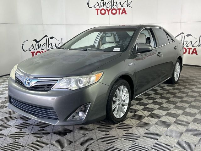 2013 Toyota Camry Hybrid XLE