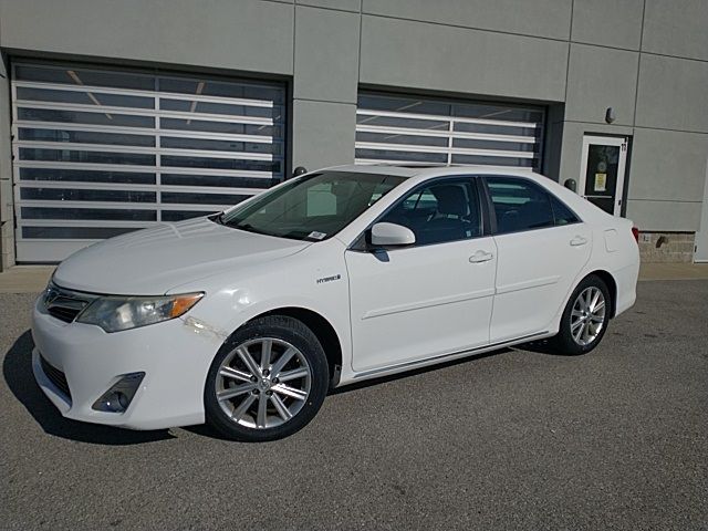 2013 Toyota Camry Hybrid XLE