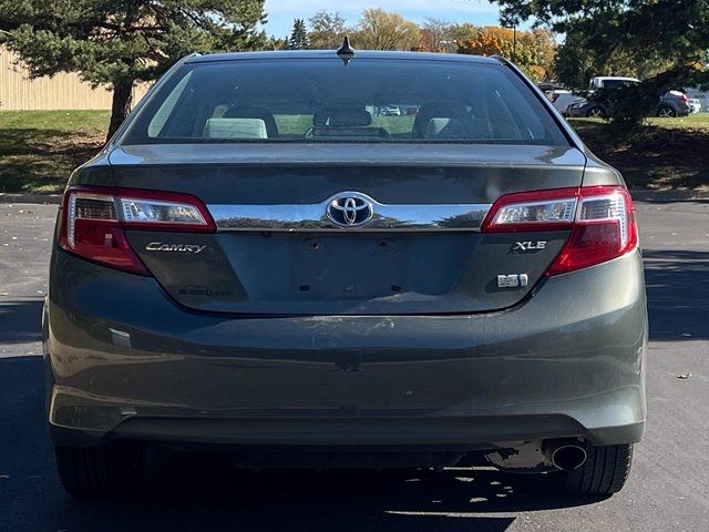 2013 Toyota Camry Hybrid XLE