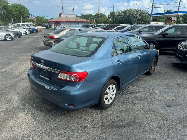 2013 Toyota Corolla LE