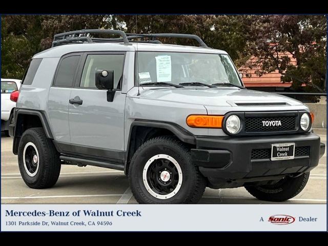 2013 Toyota FJ Cruiser Base