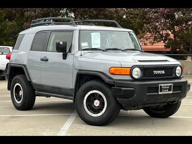 2013 Toyota FJ Cruiser Base