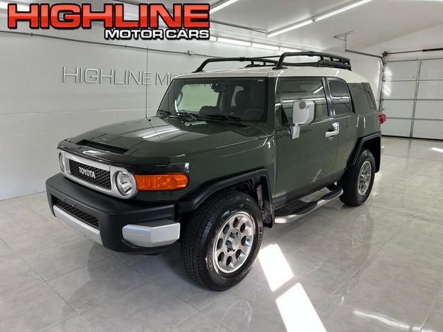 2013 Toyota FJ Cruiser Base