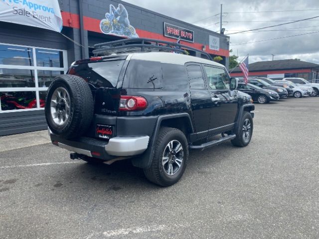 2013 Toyota FJ Cruiser Base