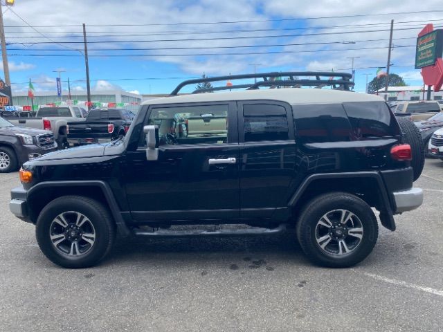 2013 Toyota FJ Cruiser Base