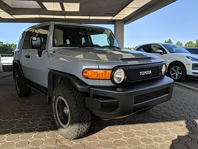 2013 Toyota FJ Cruiser Base