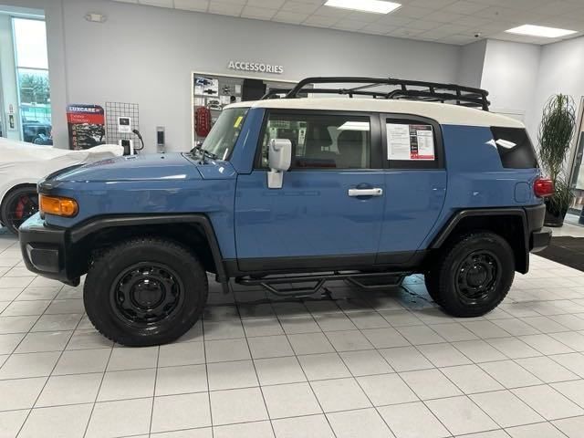 2013 Toyota FJ Cruiser Base