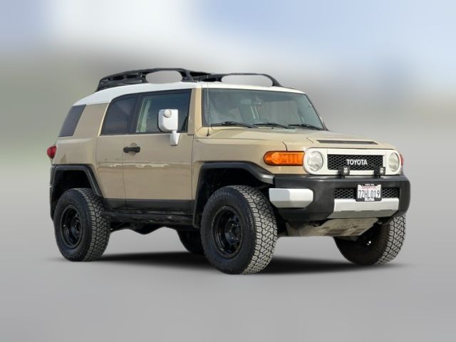 2013 Toyota FJ Cruiser Base