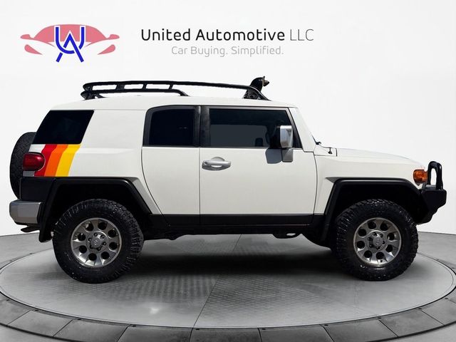 2013 Toyota FJ Cruiser Base