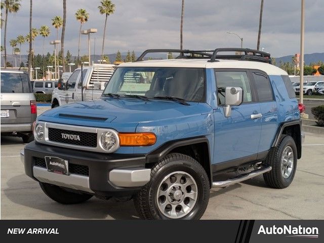 2013 Toyota FJ Cruiser Base