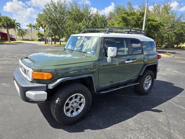 2013 Toyota FJ Cruiser Base