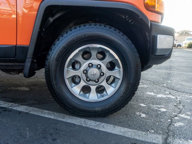 2013 Toyota FJ Cruiser Base