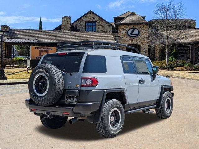 2013 Toyota FJ Cruiser Base