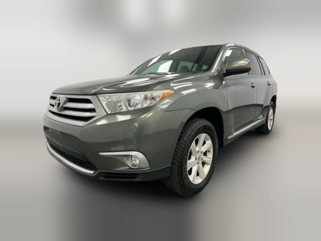 2013 Toyota Highlander SE