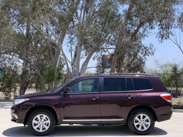 2013 Toyota Highlander SE