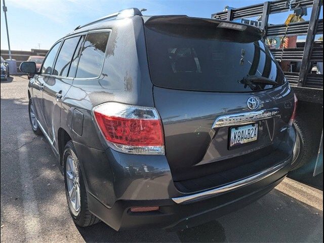 2013 Toyota Highlander SE