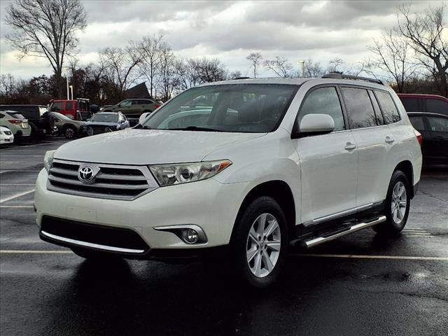 2013 Toyota Highlander Base