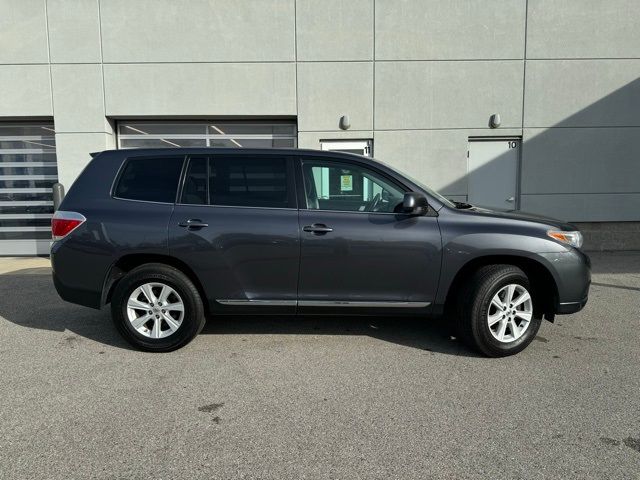 2013 Toyota Highlander Base