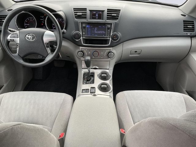 2013 Toyota Highlander Base