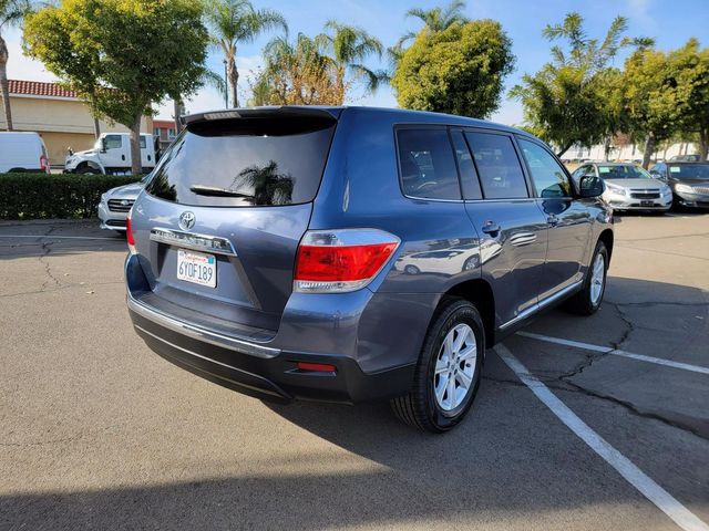 2013 Toyota Highlander Base