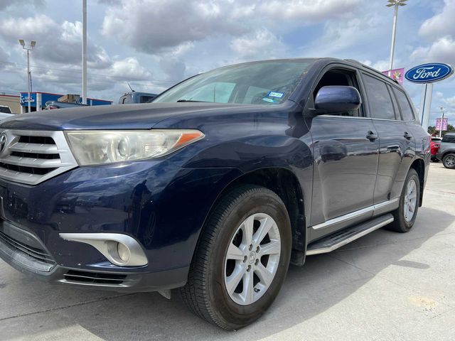 2013 Toyota Highlander SE