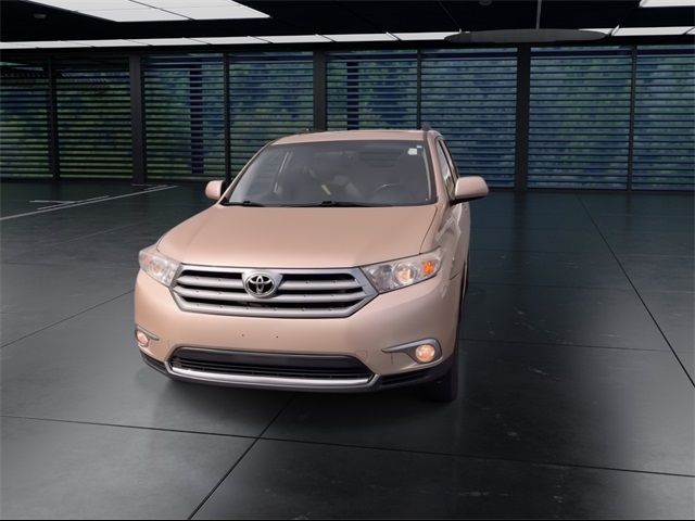 2013 Toyota Highlander SE