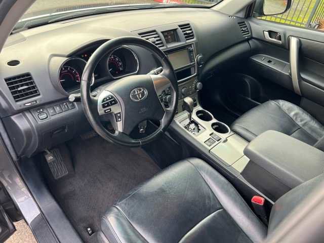 2013 Toyota Highlander Plus