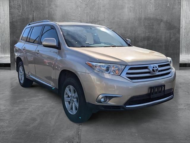 2013 Toyota Highlander Plus