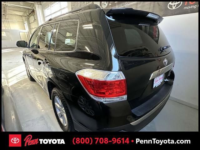 2013 Toyota Highlander SE