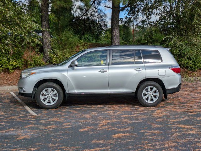 2013 Toyota Highlander SE