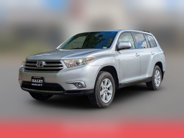 2013 Toyota Highlander SE