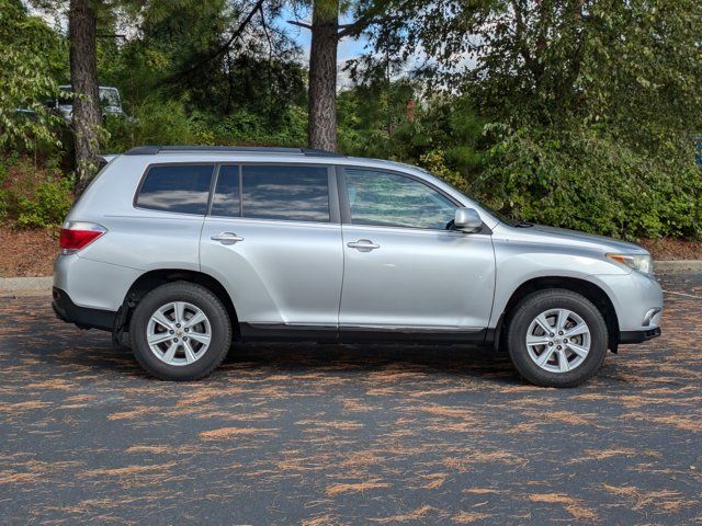 2013 Toyota Highlander SE