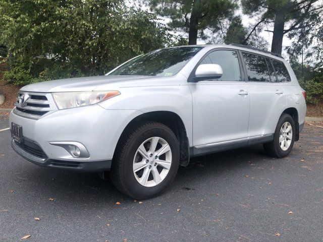 2013 Toyota Highlander SE