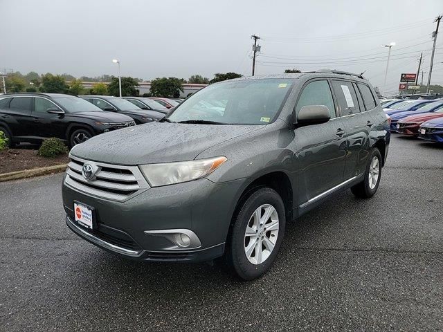 2013 Toyota Highlander SE