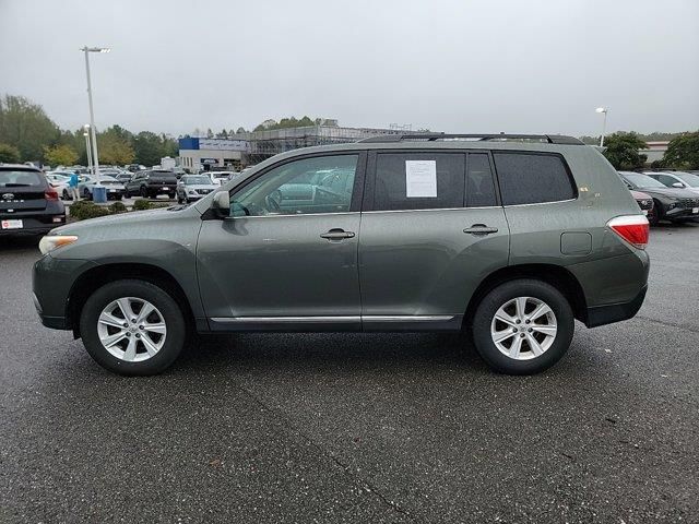 2013 Toyota Highlander SE